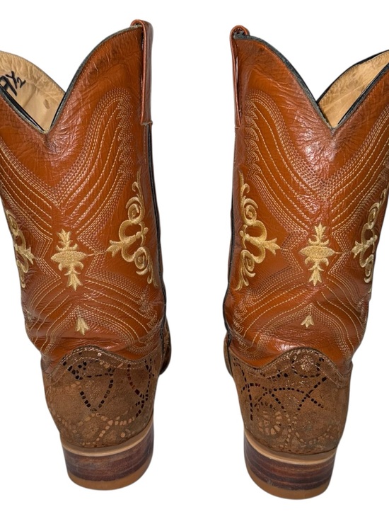 Vtg Laredo Leather Long Pointed Square Snip Toe Embroidered Cross Conquistador